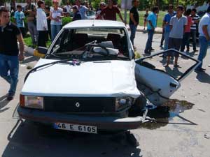 Elbistan’da Trafik Kazası: 1’i Çocuk 3 Yaralı