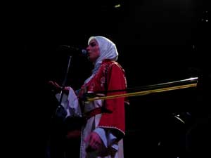 3 Milletten 150 Çocuk, 6 Dilde İlahi Aşkı Anlatıyor