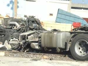 Tır’dan Geriye Kalan Bir Hurda Yığını