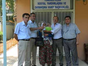 Türkoğlunda İhtiyaç Sahibi Ailelere Kavurma