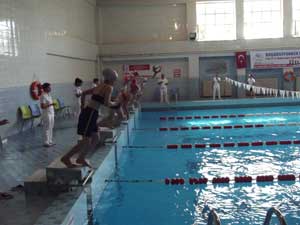 Koşabiliyorken Koş Projesi Yüzme Yarışmaları