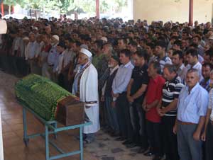 Elektrik Akımına Kapılan İşçi Toprağa Verildi