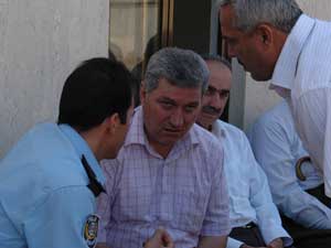 Şehit Polisin Baba Ocağına Ateş Düştü