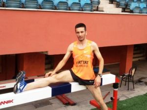 Hattat Holding, Batı Karadenizin Yıldız Atleti Emre Aşkara Sponsor Oldu