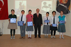 TÜRKİYE OKUYOR KAMPANYASINDA KİTAPLA HALK BULUŞMASI