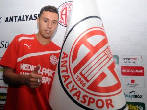 Medical Park Antalyaspor, İsmail Aissati İle 4 Yıllık Sözleşme İmzadı