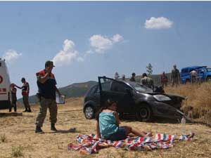 Otomobil Devrildi: 4 Yaralı