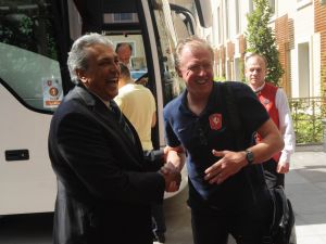 Twente Bursa’da Çiçeklerle Karşılandı
