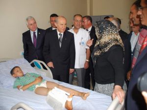 Devlet Bahçeli Patlamada Yaralananları Ziyaret Etti