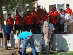 Göztepe, Kartalspor Maçı İçin Yola Çıktı
