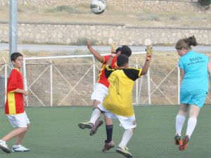Bayan Sporcular Sezon Hazırlıklarını Sürdürüyor