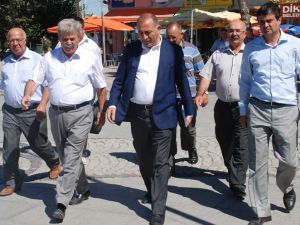 Gürsel Tekin Hükümete Yüklendi