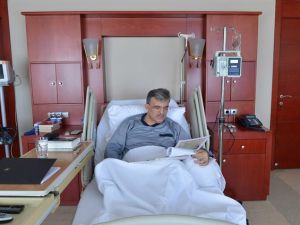 Cumhurbaşkanı Gül’ün Hastaneden İlk Fotoğrafı Twitter’da