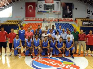 Büyükşehir Basketbol Takımı Sezonu Açtı
