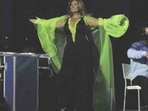 Sibel Can Şarkılarıyla Büyüledi