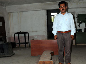 3 Metre 31 Santimetre Uzunluğundaki Bıçak Guinnesse Aday