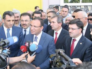 Bozdağ: “camide Şarap Festivali Yapılması Müslümanlara Saygısızlık Ve Provokasyondur”