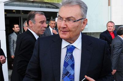 Başbakan Kendi İşine Bakmasında Yarar Var