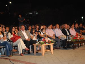 Leman Sam, Salihli’de Hayranları İle Buluştu