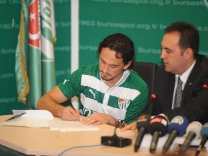 Bursaspor Yeni Sezonda 6 Futbolcuyu Renklerine Kattı