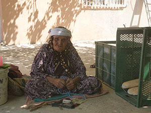 O HESAPLARINI TESBİHLE YAPIYOR