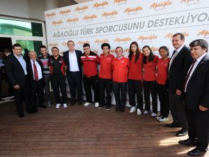 Ağaoğlu, Olimpiyat Gururu Sporculara Evlerini Teslim Etti