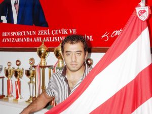Onur Özcan Denizli’nin Gururu Oldu