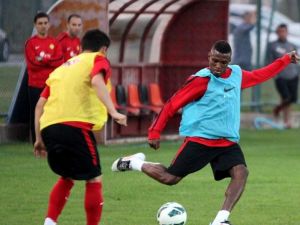 Eskişehirspor, Gençlerbirliği Maçı Hazırlıklarına Sürdürüyor