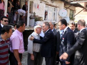 Günaydan Şehit Ailesine Taziye Ziyareti