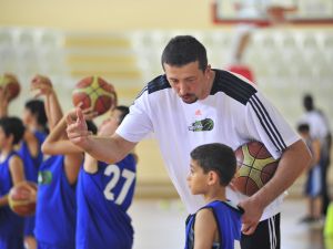 Hidayet Türkoğlu Yıldızını İzmir’de Arıyor