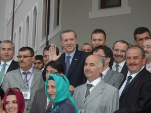 Başbakan Erdoğandan Adaşı Minik Behçet Tayyip’e Altın