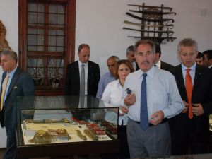 Bakan Günay, “bahçeli’nin Angelina Jolie” Açıklamasını Abartılı Buldu