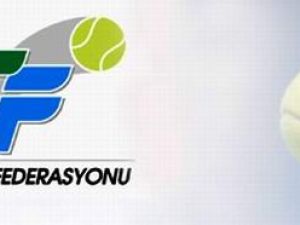 İzmir’de Tenis Heyecanı