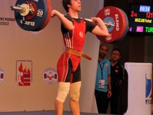 Halterde Kurnaz Ve Mazlumdan Çifte Dünya Üçüncülüğü
