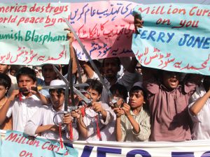 Pakistan’da Skandal Filmi Protesto Gösterileri Sürüyor