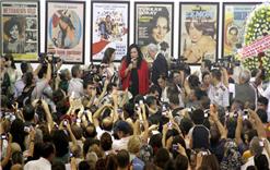 Türkan Şoray izdihamı