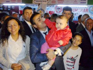 Rabia Bebek Bakan Kılıç’ın Burnunu Sıktı