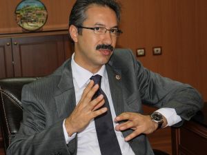 Ünal: Fırsatlar Ülkesiyiz”