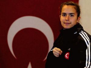 Kübra Okur Balkan Şampiyonu