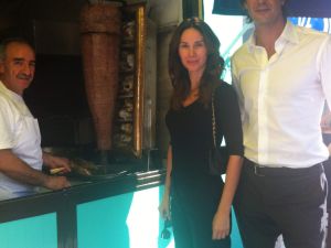 Kutluay Çiftinden Dedikoduları Yalanlayan Poz