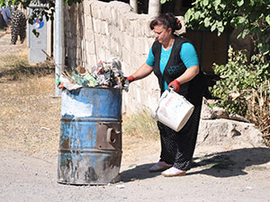 Bir Avuç Kadın….