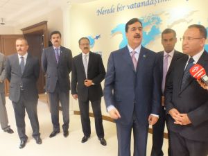 Başbakan Yardımcısı Bozdağ, Rıza Gilani’yi Kabul Etti