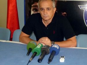 Adana Demirsporda Teknik Direktör Özdemir İstifa Etti