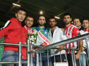 Taraftarlar Türkiyeye Örnek Oldu