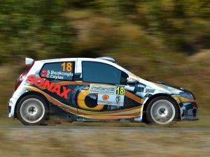 Rallici Simin İlk Sınavını Başarıyla Geçti