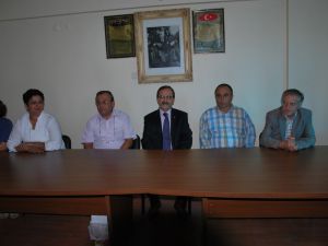 Ak Parti’li Belediye Başkanından Chp’ye Ziyaret