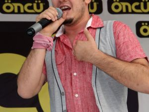 Mustafa Ceceli Sivaslı Hayranlarıyla Buluştu