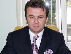 Erkoçtan Bayrak Haberine Tepki