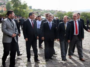 Bakanlar Ulu Camii’ni Gezdi