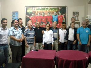 Halter Şampiyonları Spor-der’i Ziyaret Etti